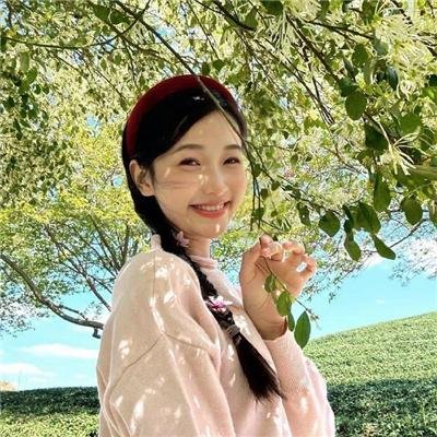 喜欢的人忘记戴眼镜了